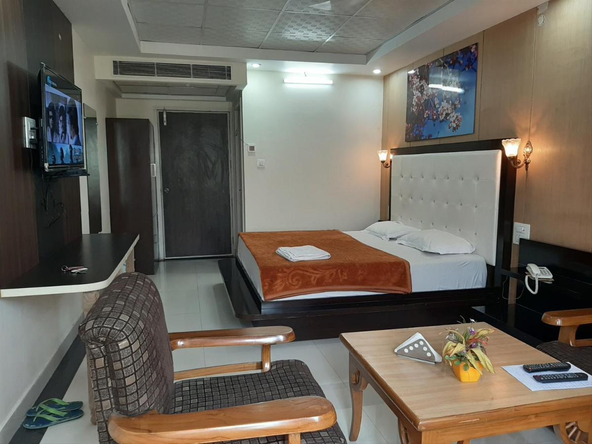 Hotel Platinum Plaza Rohtak Exteriér fotografie