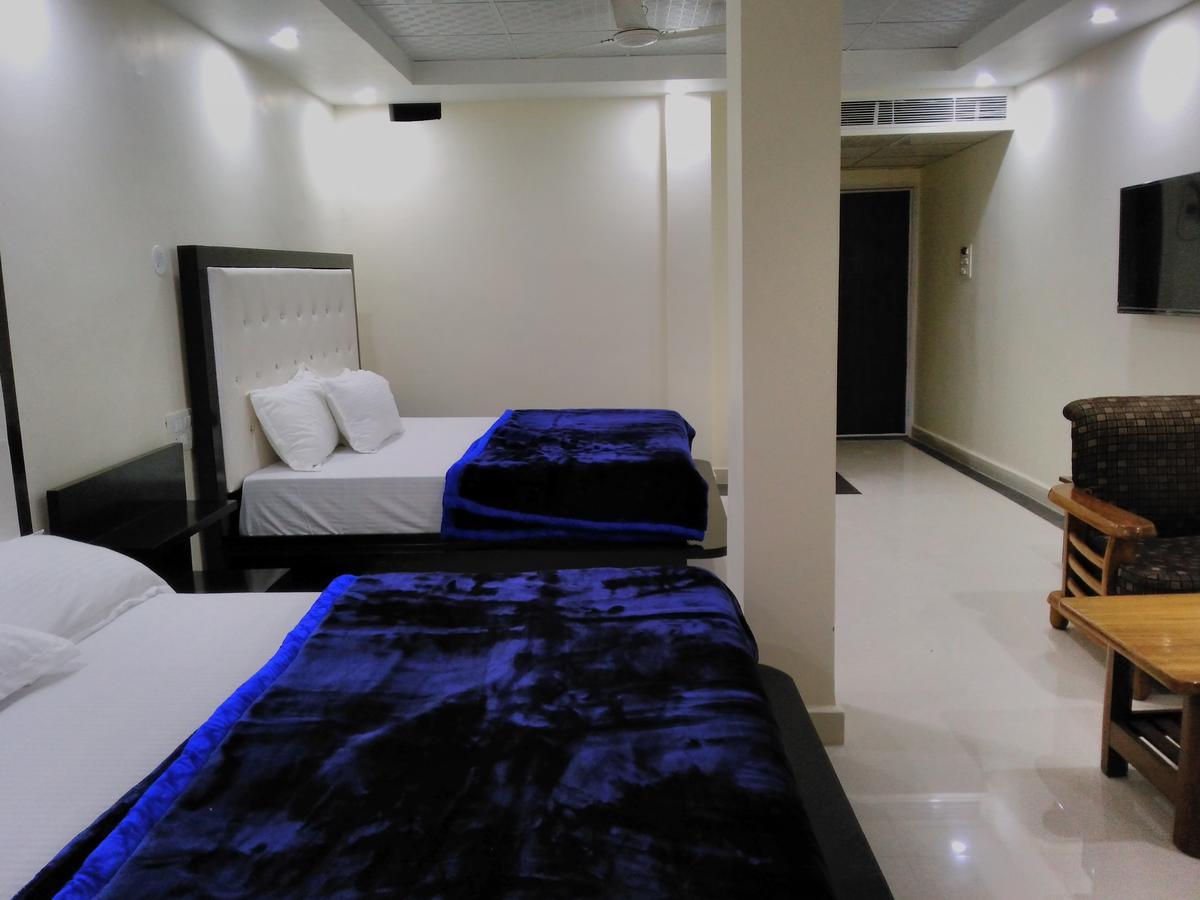 Hotel Platinum Plaza Rohtak Exteriér fotografie